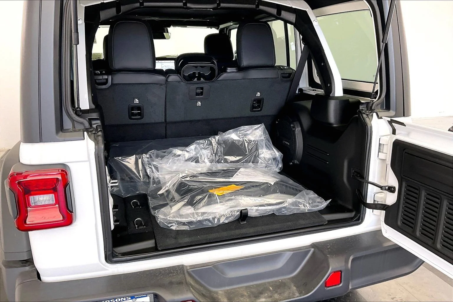 New 2026 Bright White Clearcoat Jeep Rubicon image 11