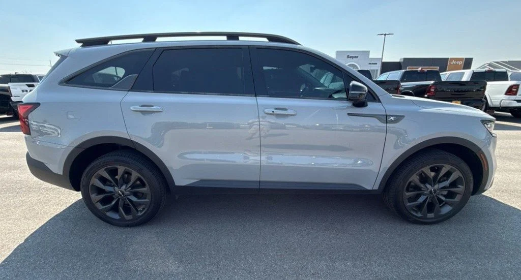 Used 2023 Gray Kia X-Line SX Prestige image 7