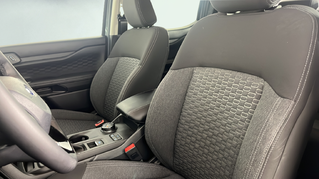 New 2026 Carbonized Gray Metallic Ford XLT image 32