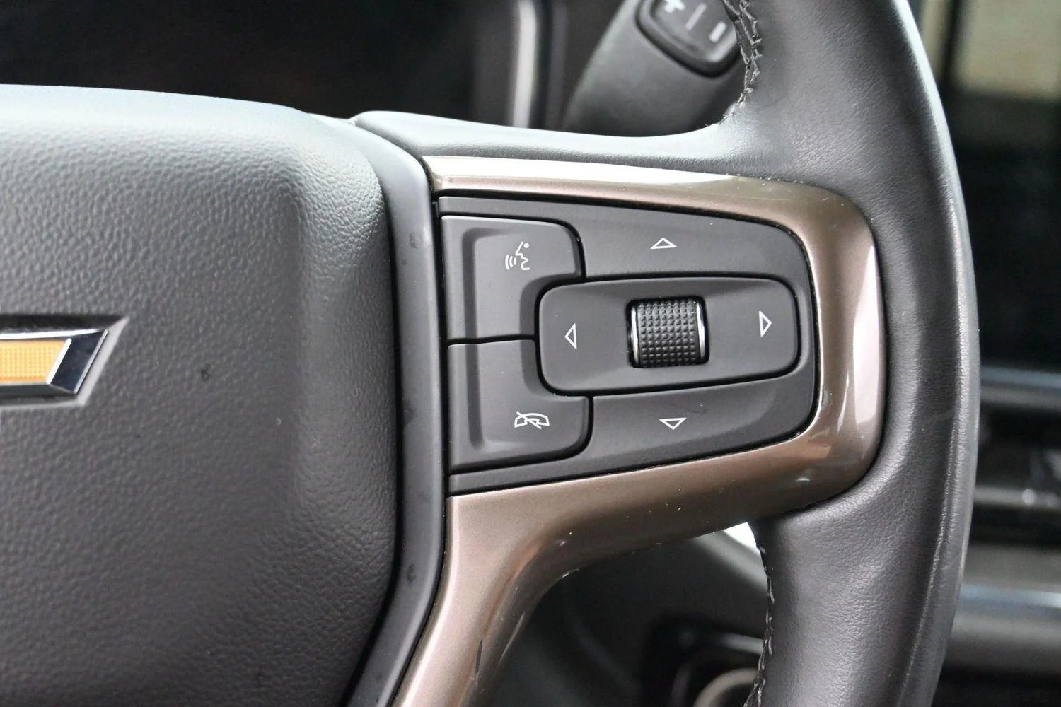 Used 2024 Black Chevrolet High Country image 19