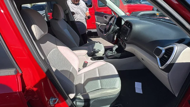 Used 2022 Red Kia LX image 13