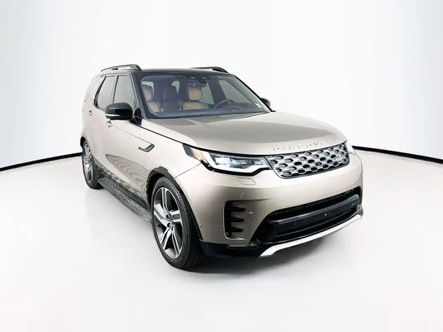 Used 2023  Land Rover Metropolitan Edition image 3