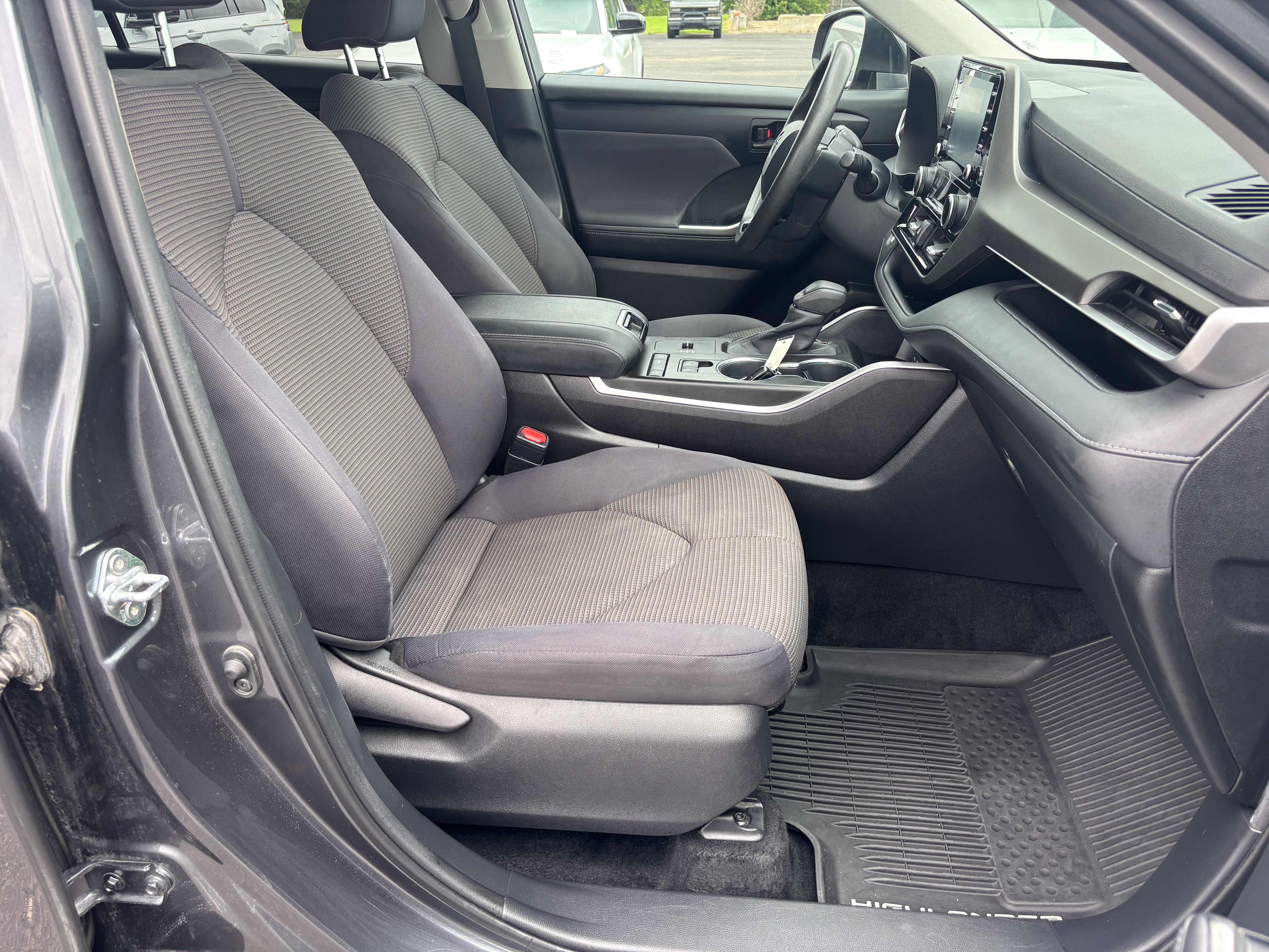 Used 2020 Magnetic Gray Metallic Toyota L image 26