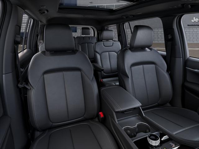 New 2026 Diamond Black Crystal Pearl-Coat Exterior Paint Jeep Limited 4x4 image 42