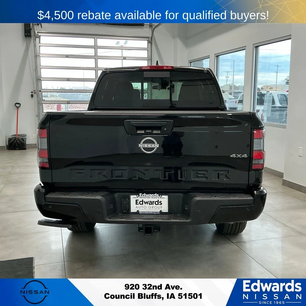 New 2026 Super Black Nissan Crew Cab SV image 5