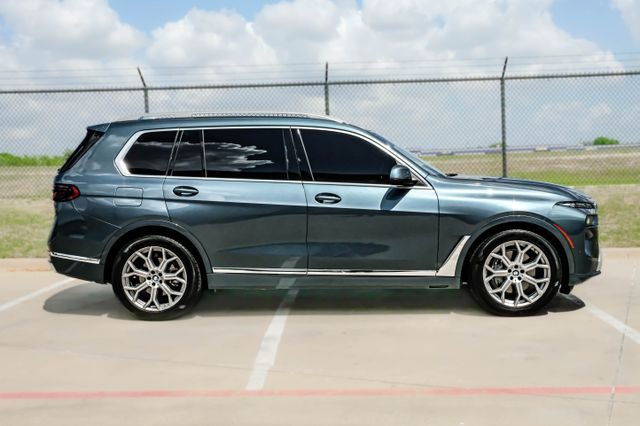Used 2023 Blue BMW xDrive40i image 7
