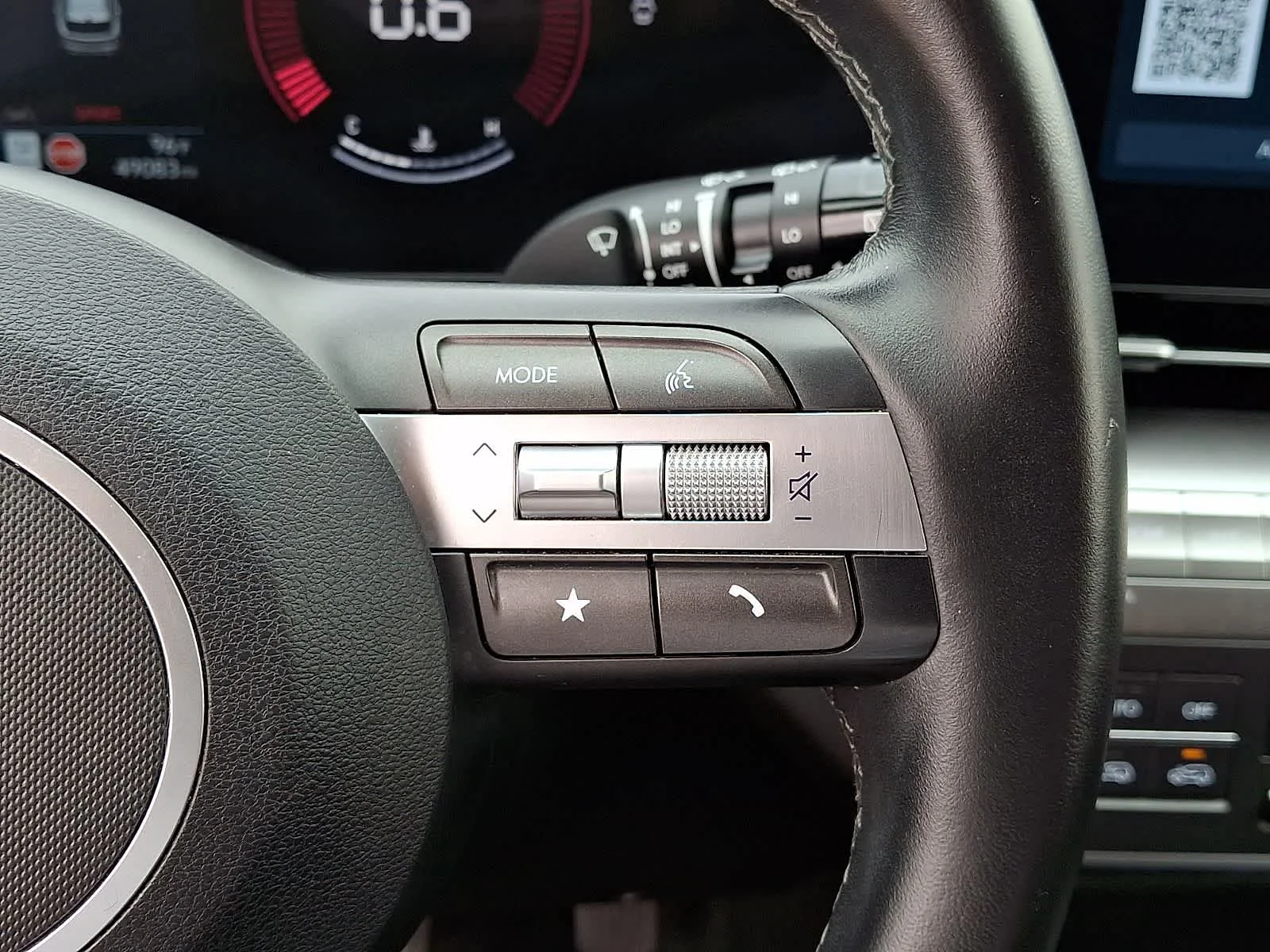 Used 2025 Denim Blue Hyundai SEL image 25