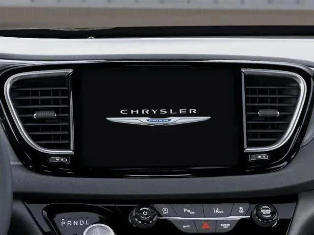2026 Chrysler Voyager LX - Photo 18