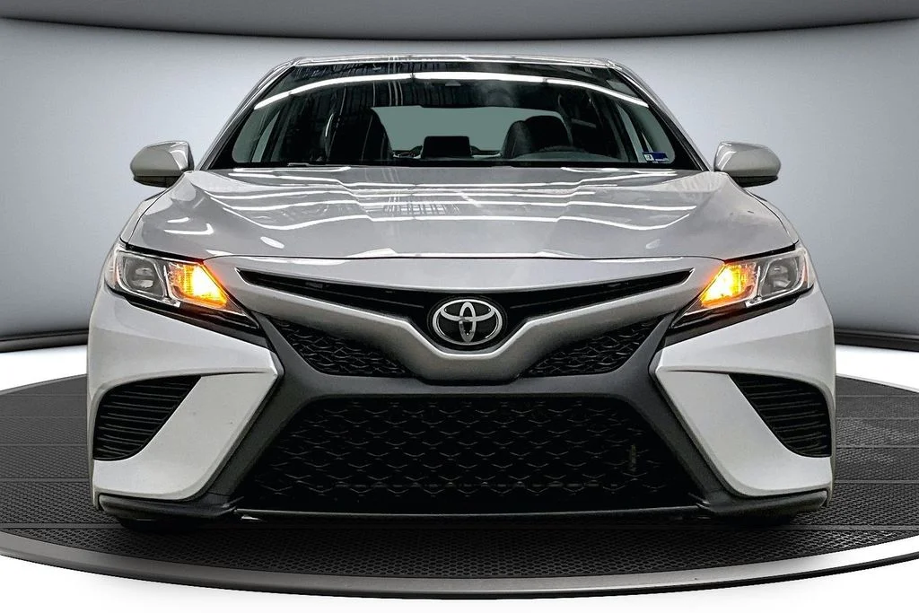 Used 2020 Silver Toyota SE image 2