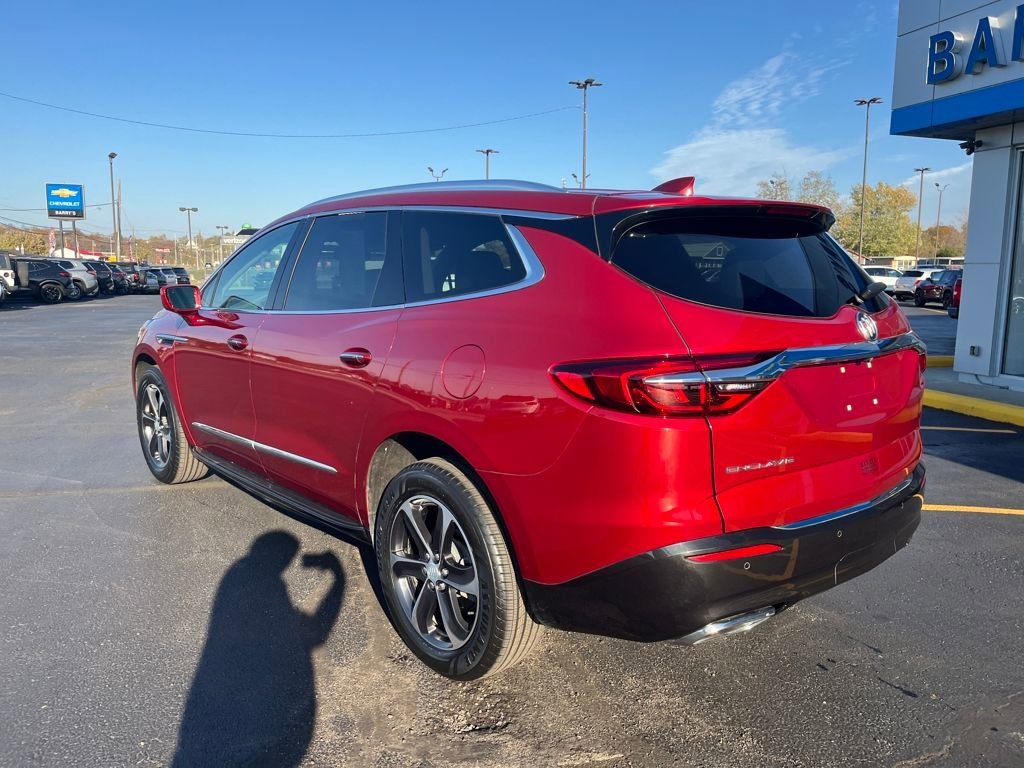 2020 Buick Enclave Essence photo 2