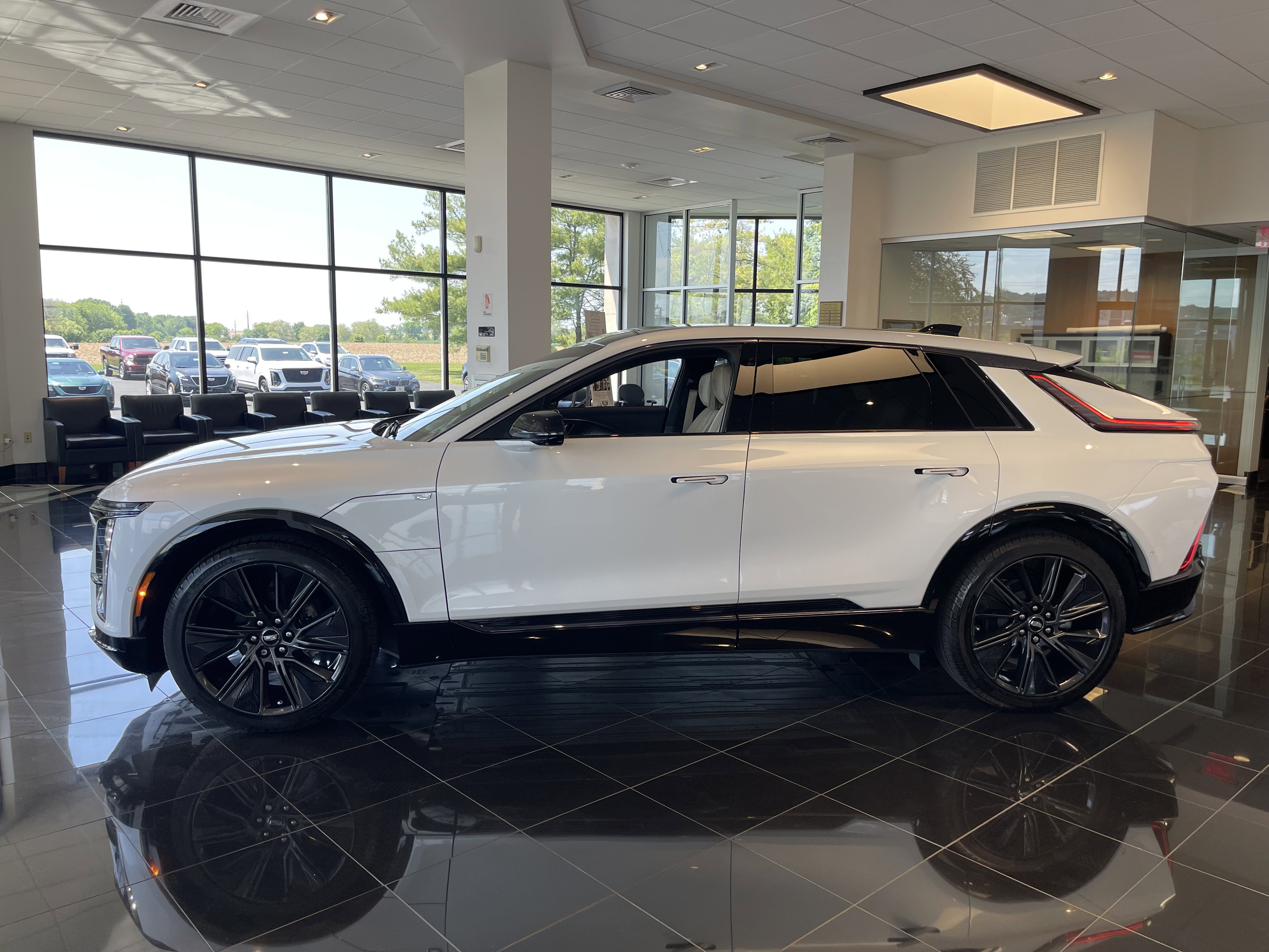 Certified 2024 Cadillac LYRIQ Sport 3 with VIN 1GYKPWRL5RZ116947 for sale in Lancaster, PA