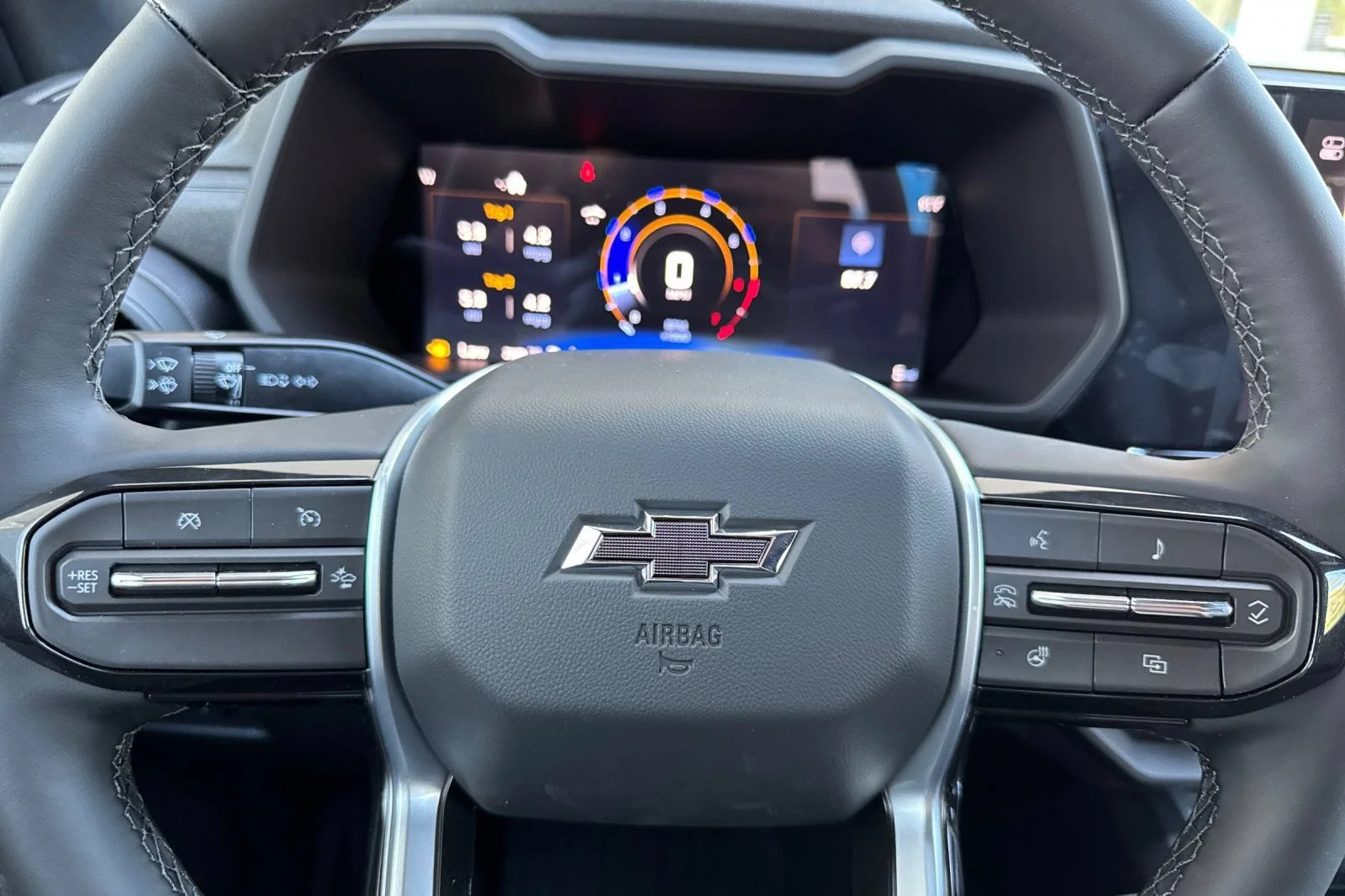 New 2026 Summit White Chevrolet Trail Boss image 21