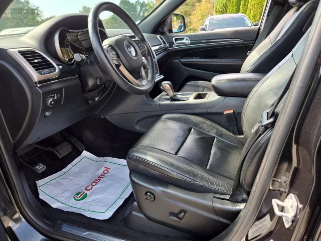 Used 2016 Black Jeep Limited image 10