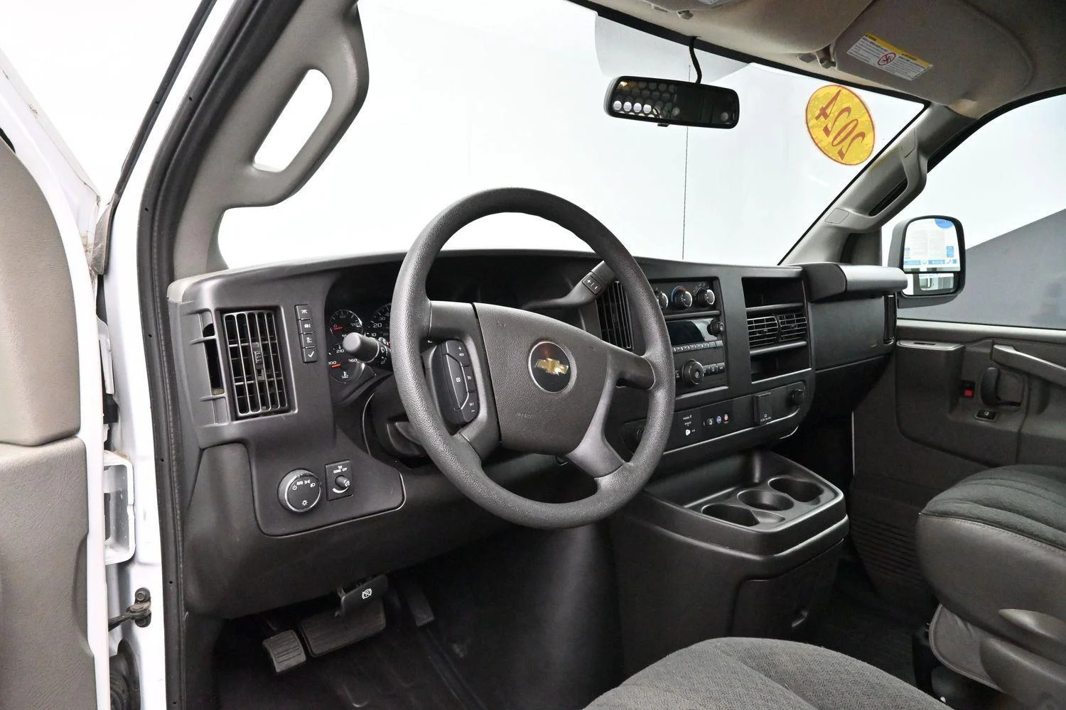Used 2024 Summit White Chevrolet WT image 18