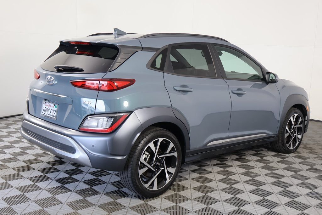 Used 2022 Cactus Hyundai Limited image 4