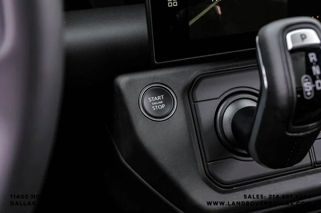 New 2026 Fuji White Land Rover X-Dynamic SE image 22