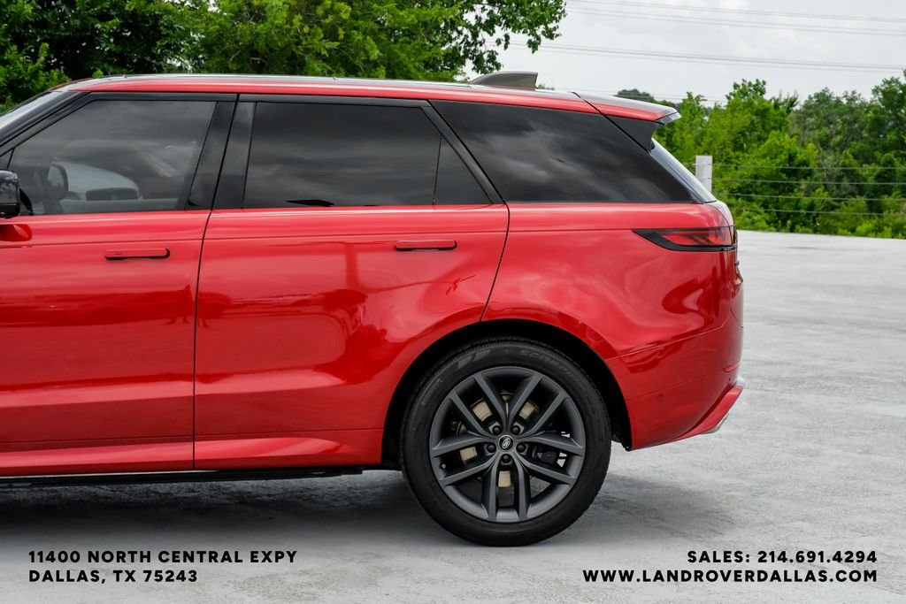 Used 2023 Firenze Red Metallic Land Rover SE Dynamic image 15