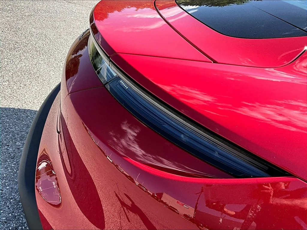 2025 Porsche Taycan Base - Photo 20
