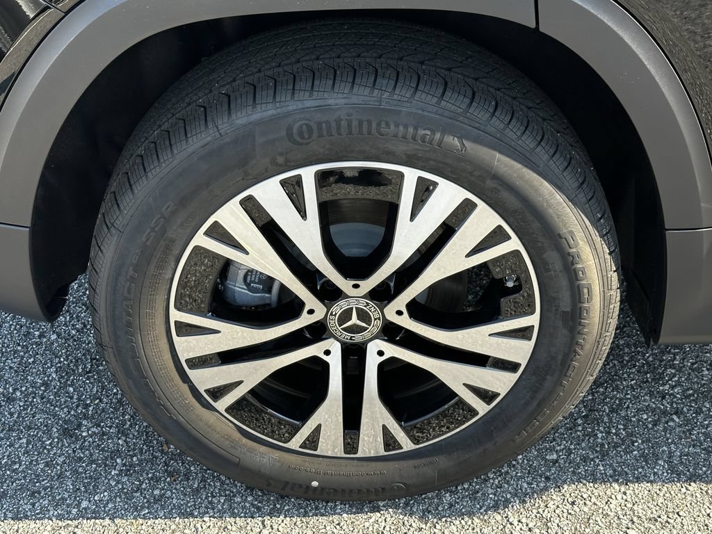 New 2026 Night Black Mercedes-Benz GLB 250 image 57