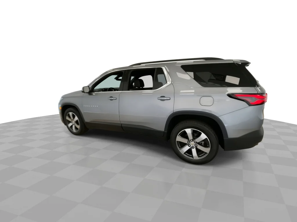 Used 2023 Sterling Gray Metallic Chevrolet LT Leather image 7