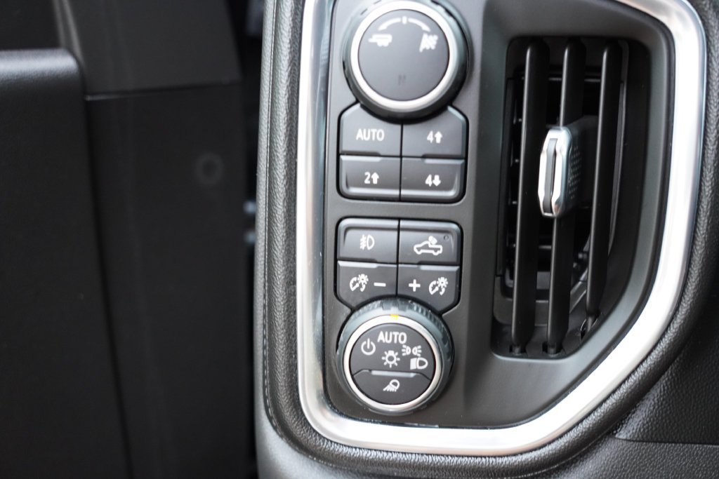 Used 2019 SHADOW GRAY METALLIC Chevrolet LTZ image 26
