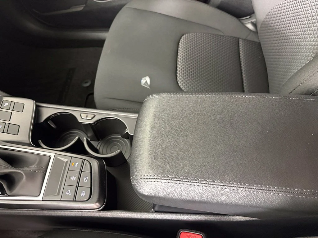 New 2027 Glacial White Pearl Kia LX image 35