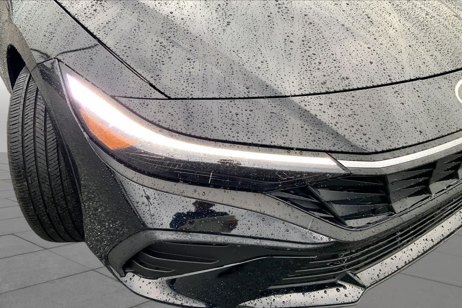 Used 2025 Abyss Black Hyundai Blue image 43