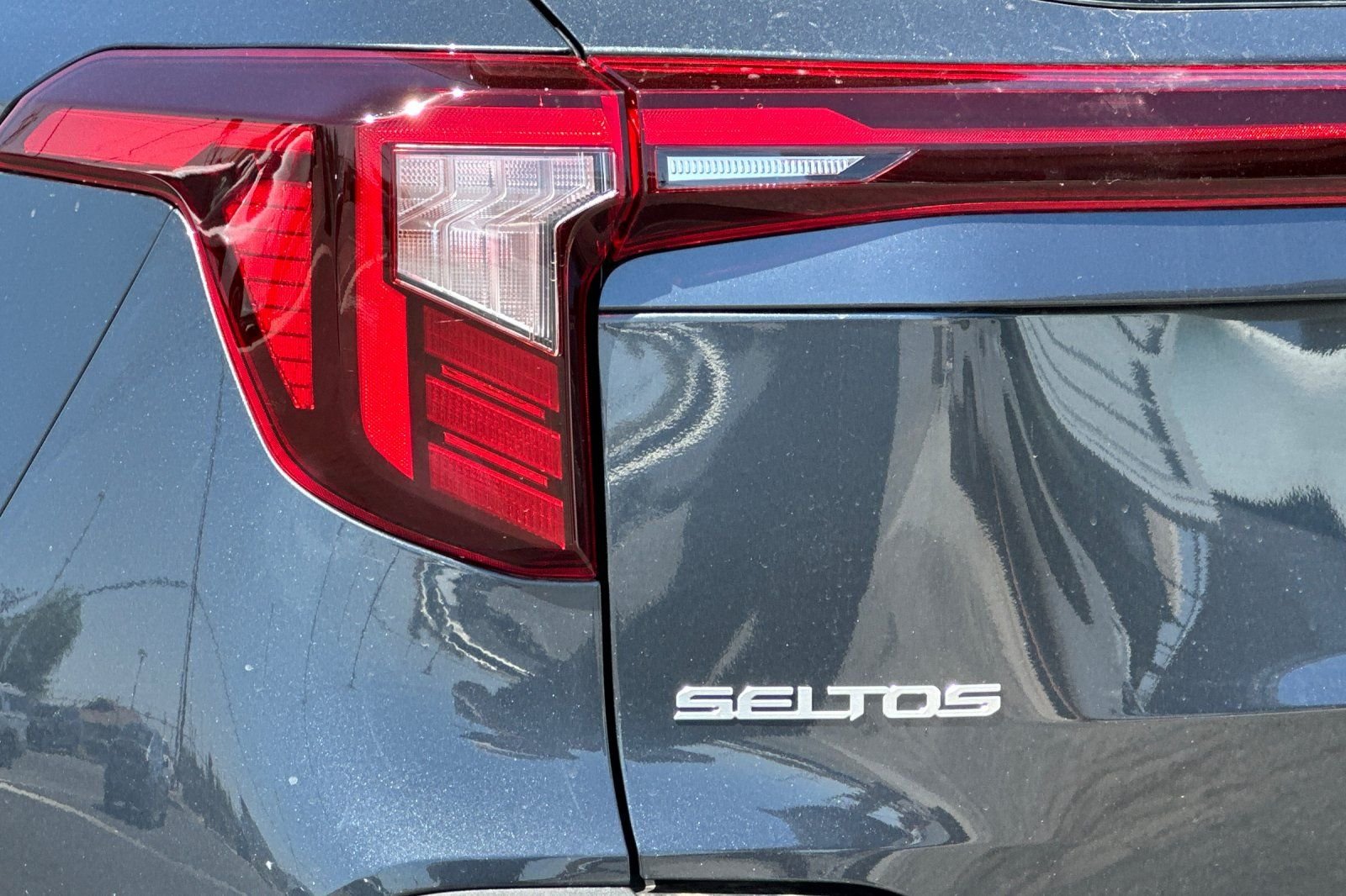 New 2026 Gray Kia S image 27