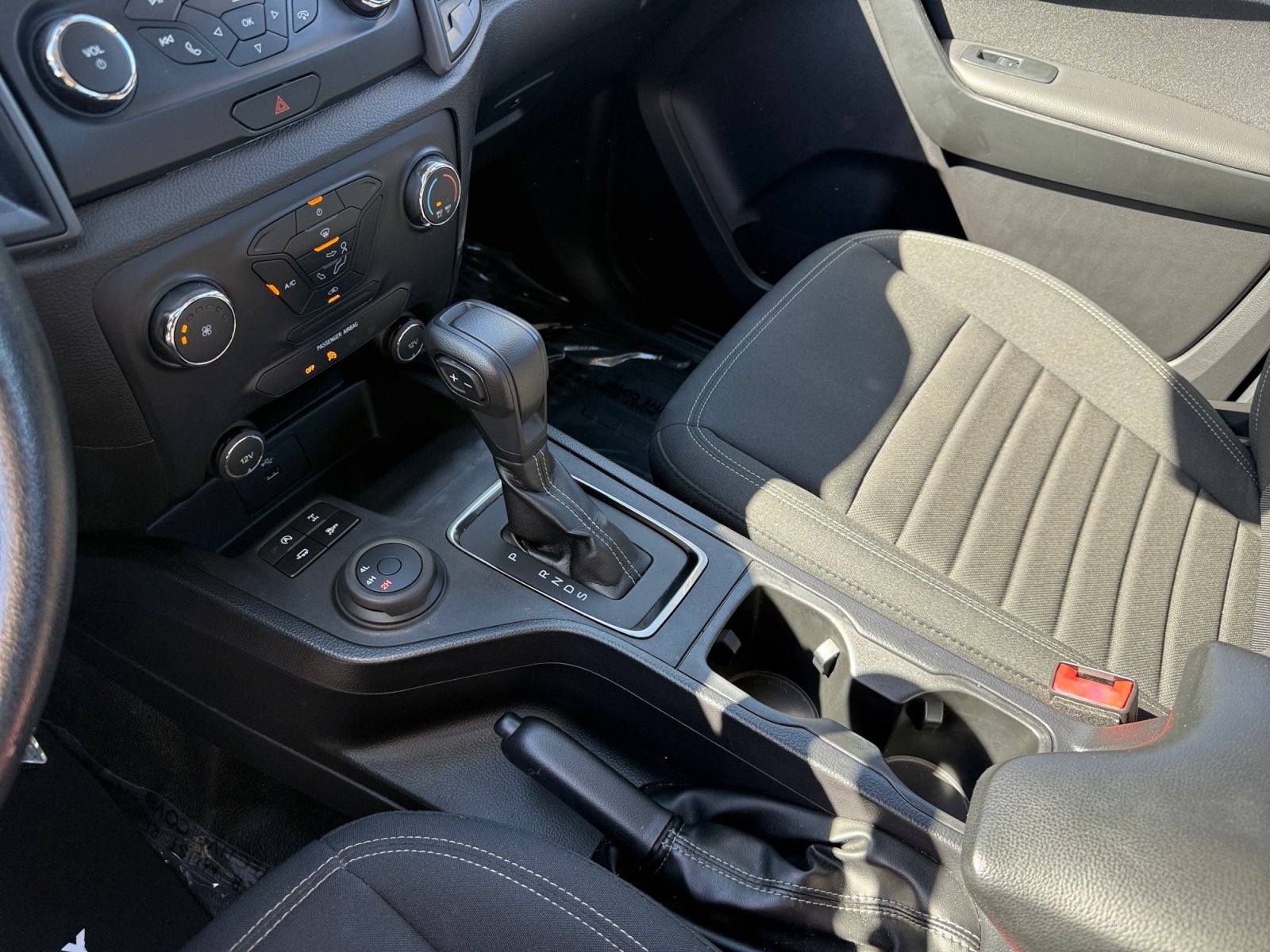 Used 2020 Magnetic Ford XL image 13