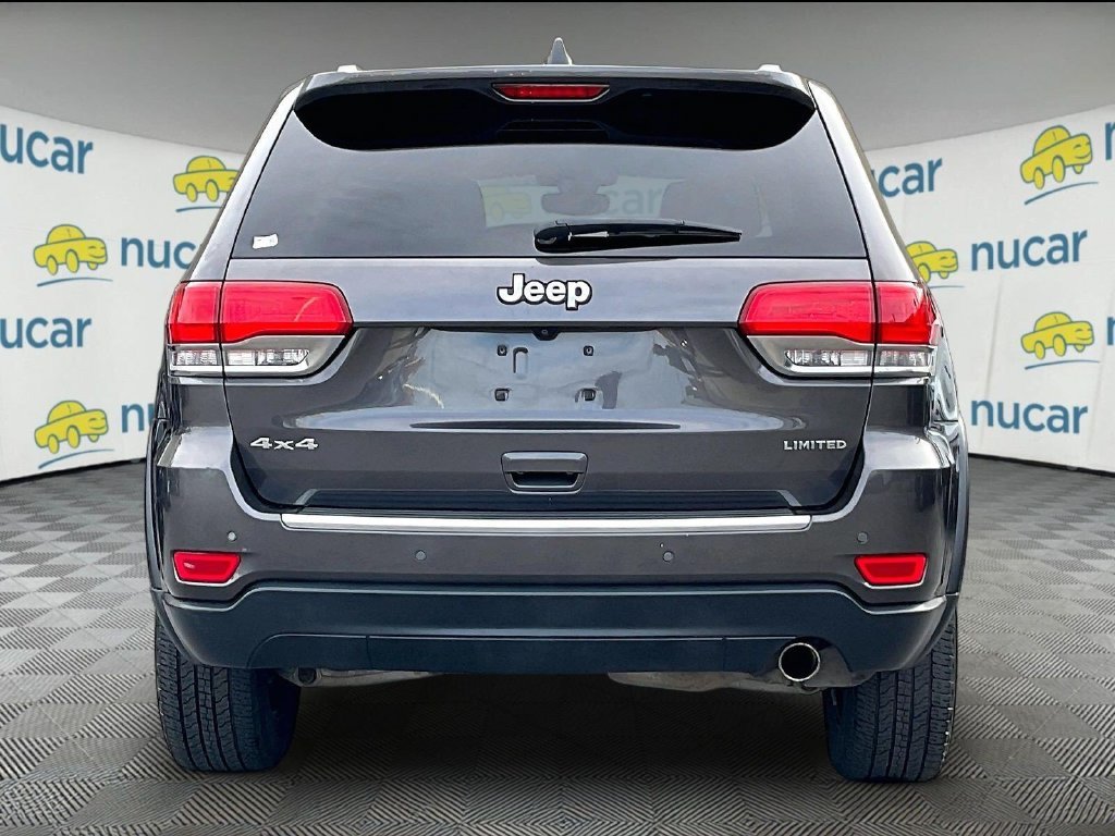 Used 2018 Gray Jeep Limited image 5