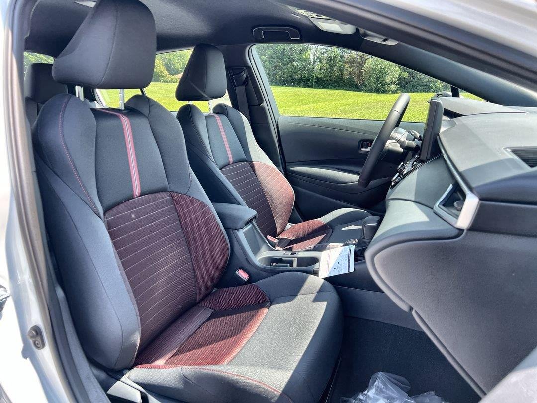 New 2026 Ice Cap Toyota SE image 21