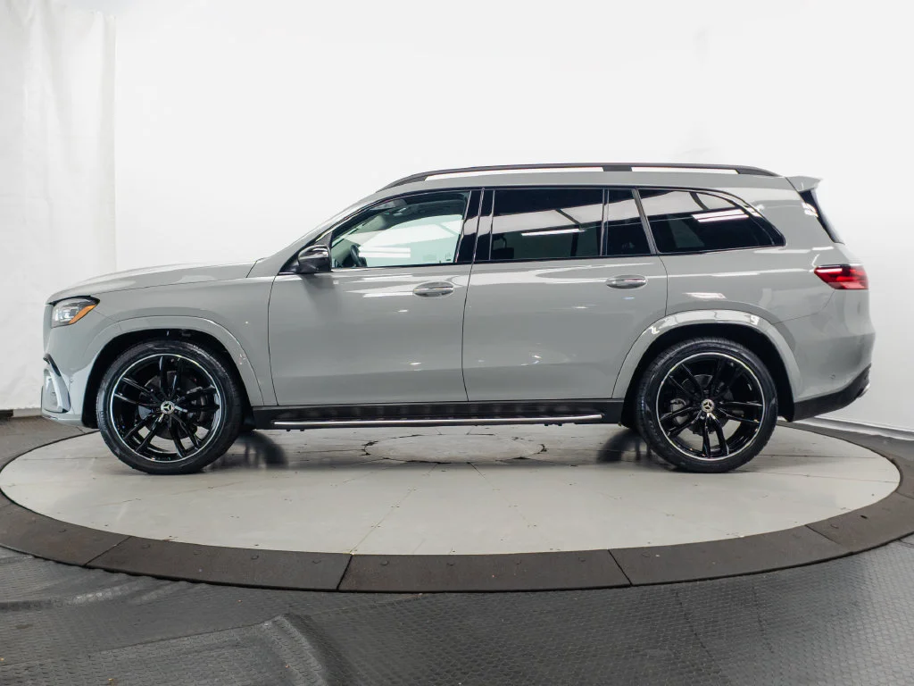 Certified Used 2024 MANUFAKTUR Alpine Gray Mercedes-Benz GLS 580 image 4
