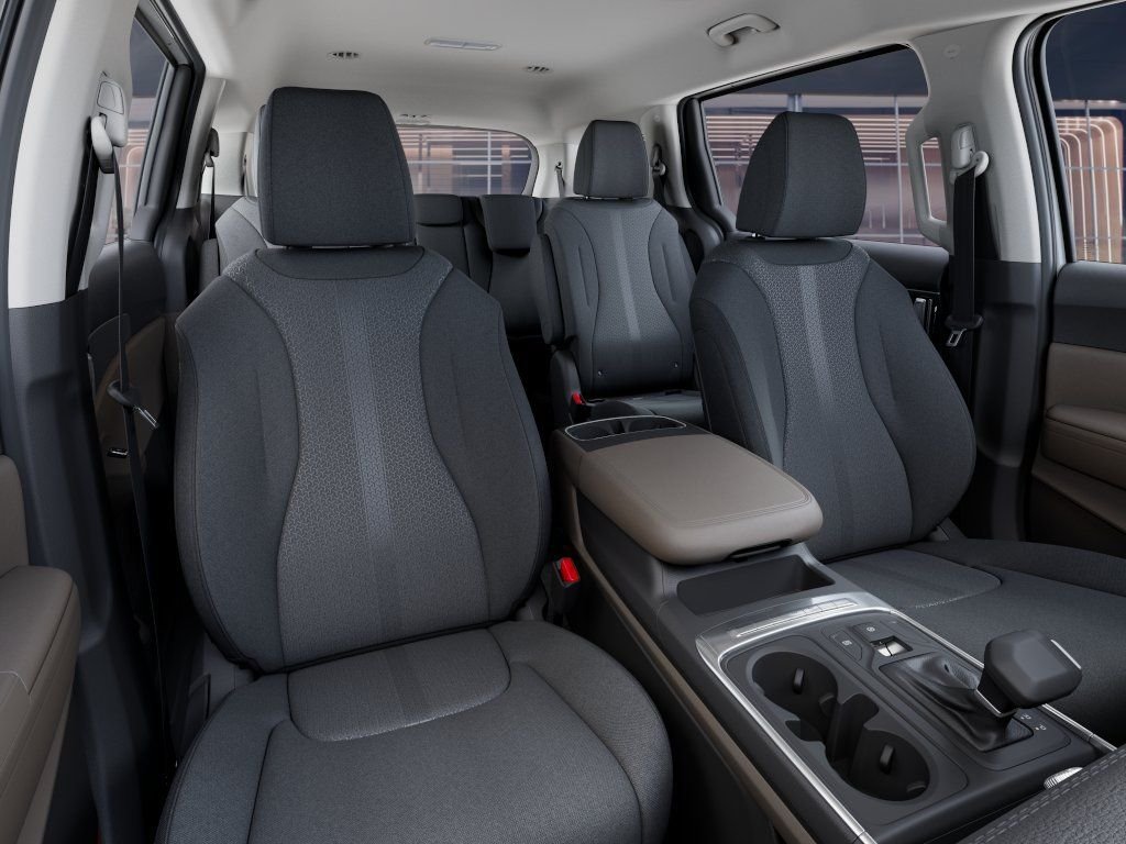 New 2027 Snow White Pearl Kia LX image 15
