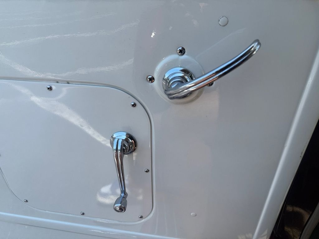 Used 1946 Red Ford F100 image 25