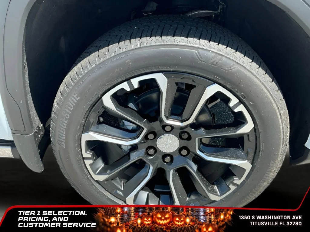 New 2026 Glacier White Tricoat GMC Denali image 39
