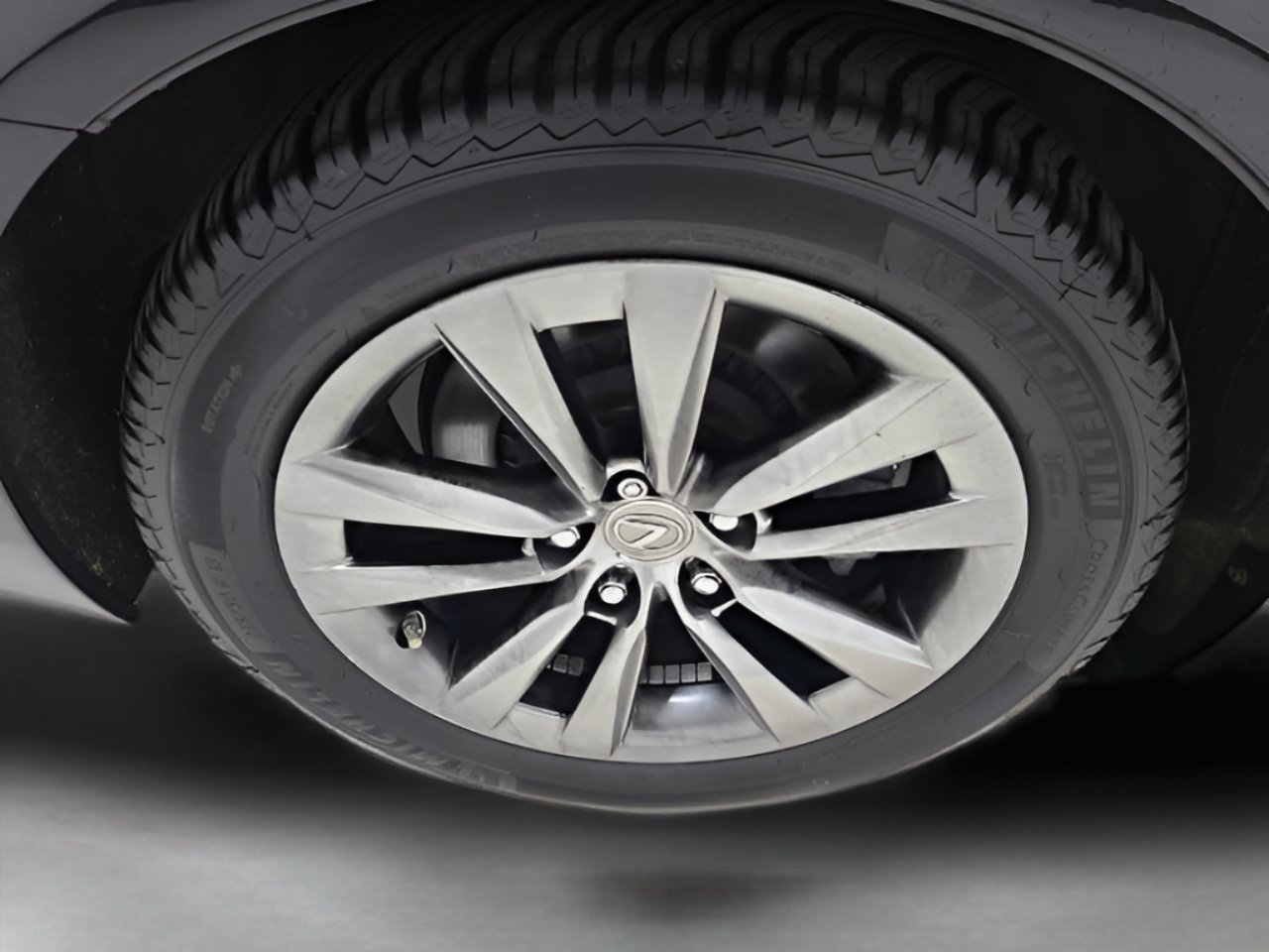 Used 2016 Obsidian Lexus 460 image 8