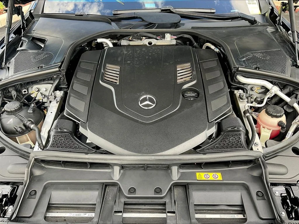 Used 2023 Black Mercedes-Benz S 580 image 29
