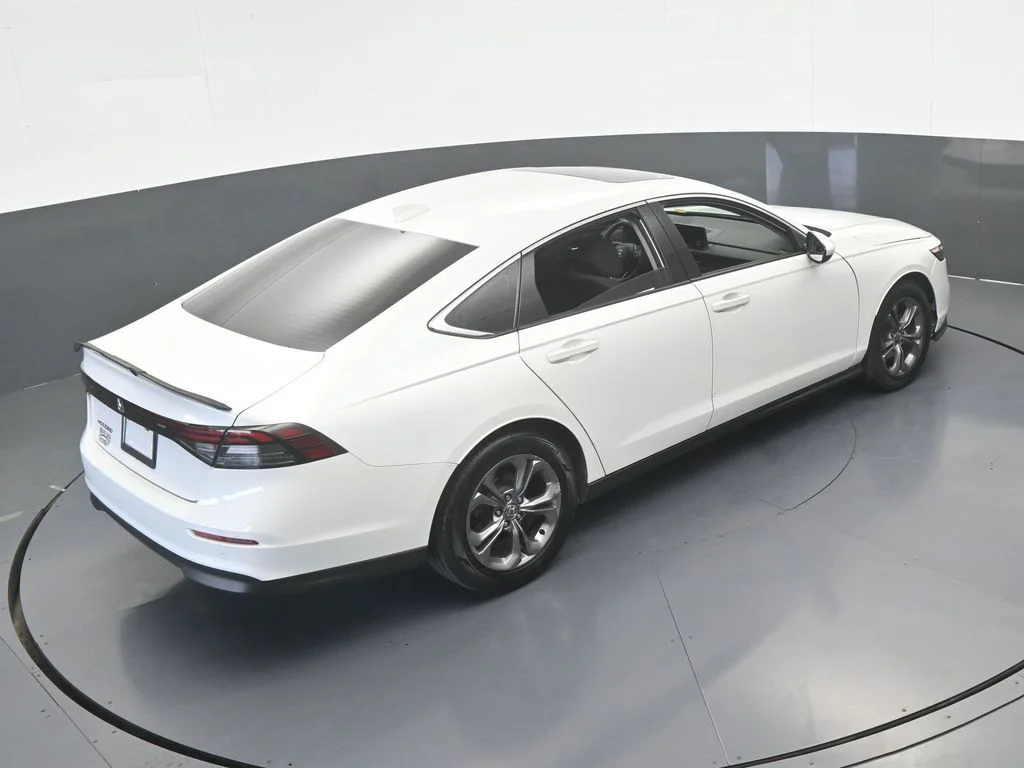 Used 2024 White Honda EX image 49