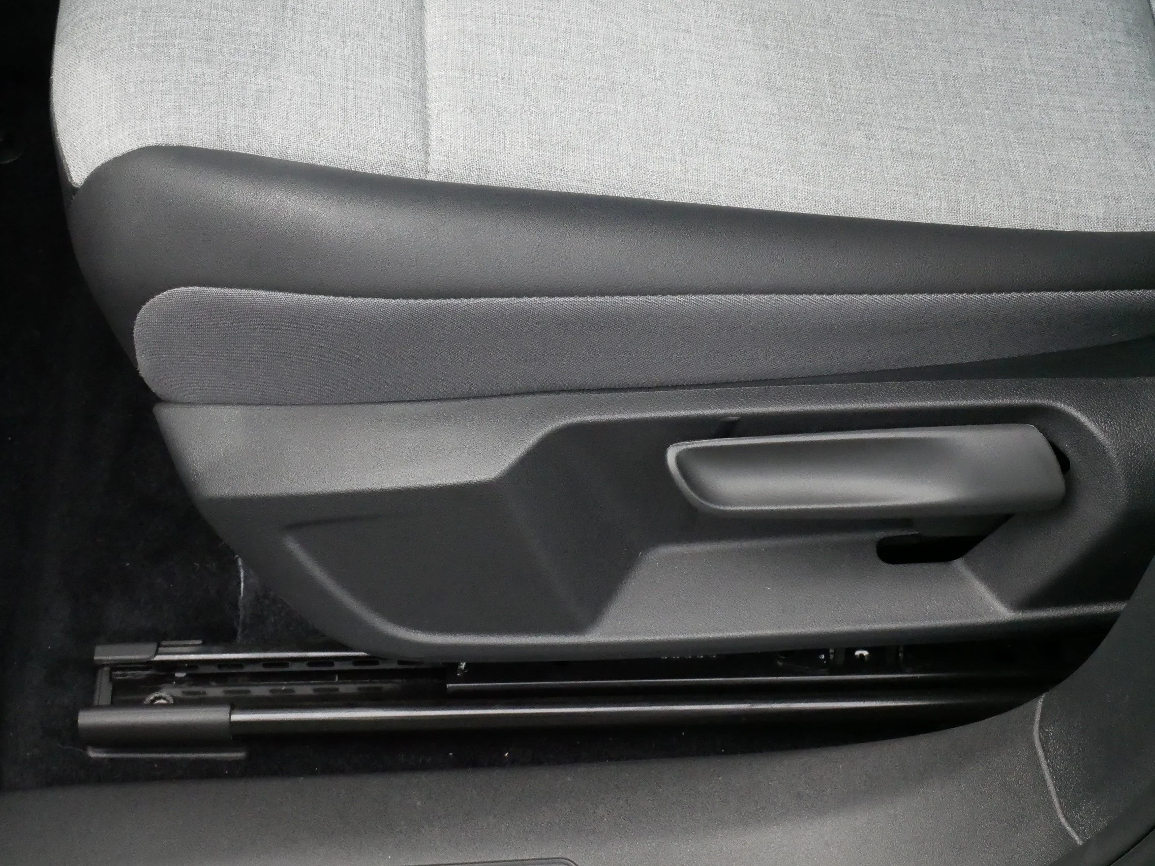 Certified Used 2025 Pure Gray Volkswagen Pro image 20