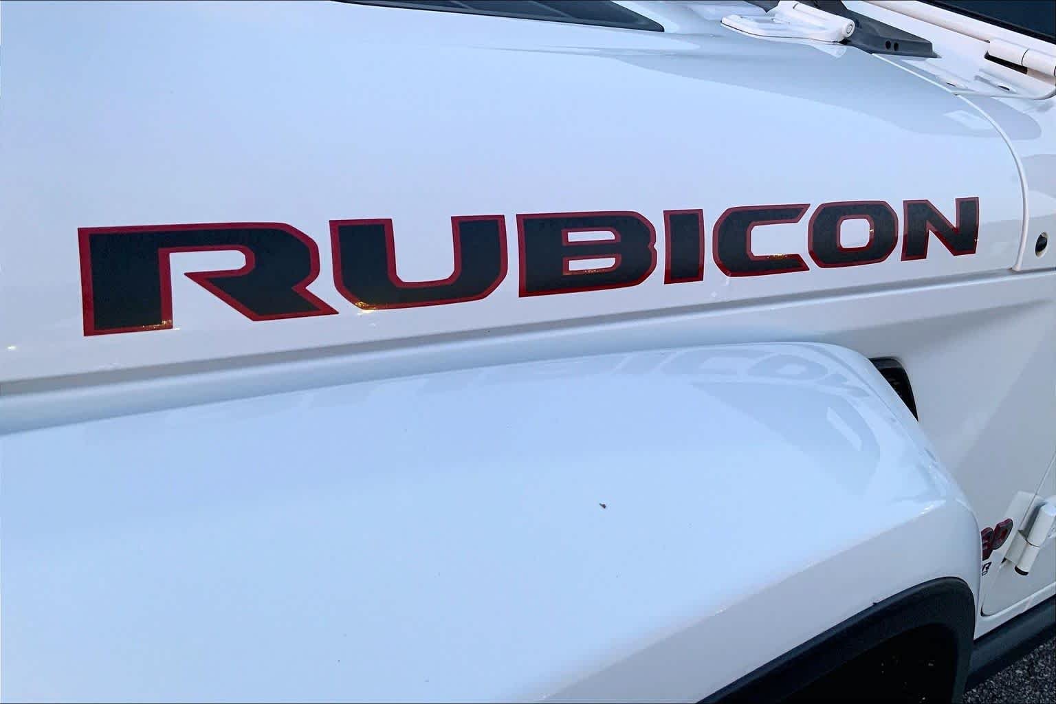 Used 2019 Bright White Clearcoat Jeep Rubicon image 9