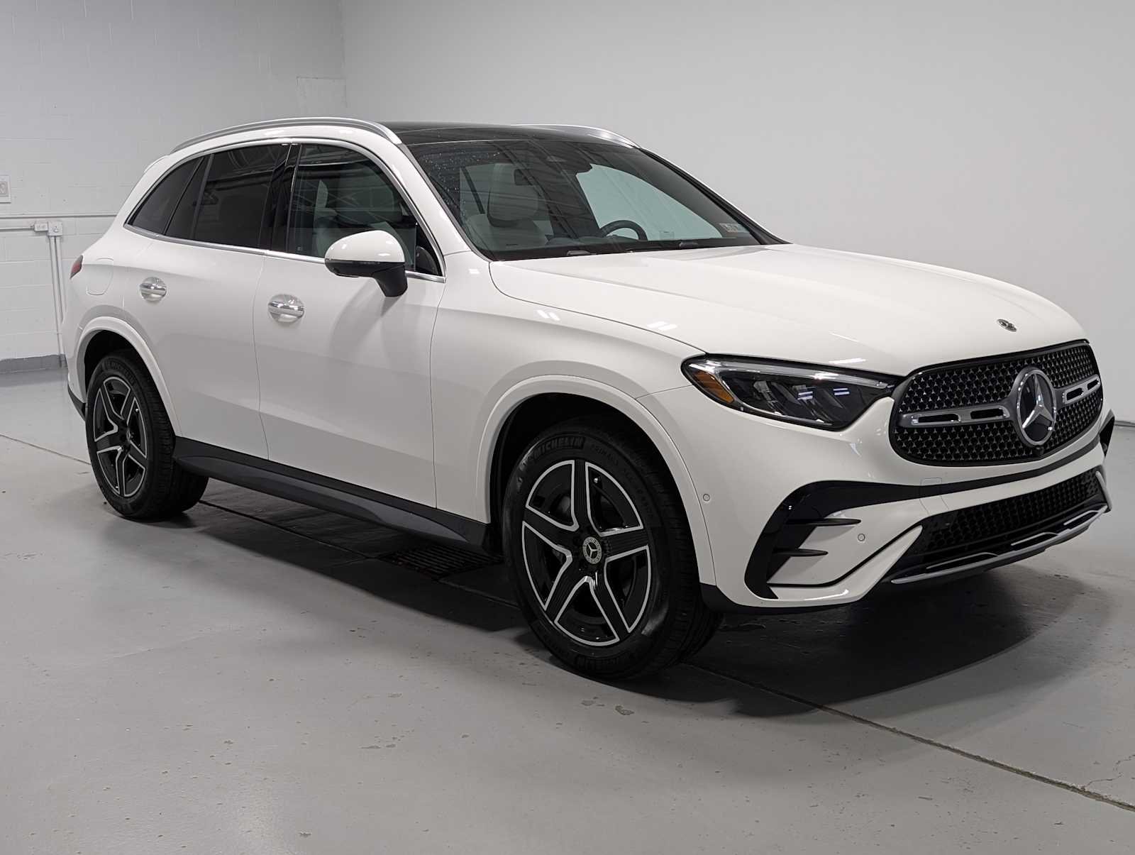Used 2026 Polar White Mercedes-Benz GLC 300 image 6