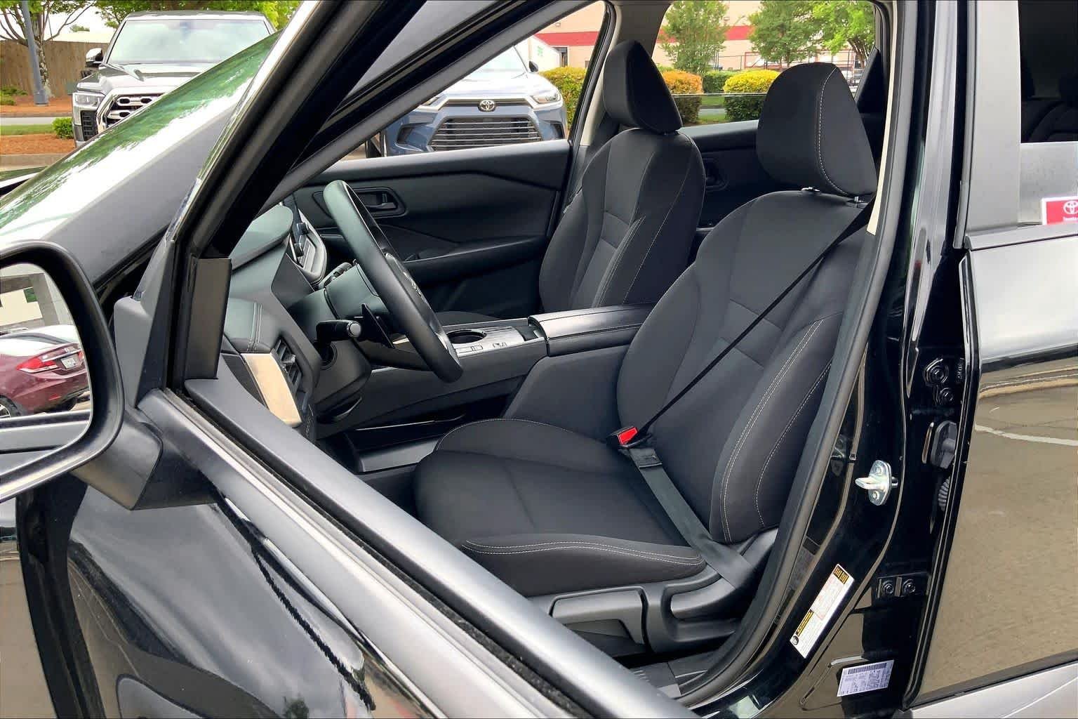 Used 2024 Super Black Nissan S image 8