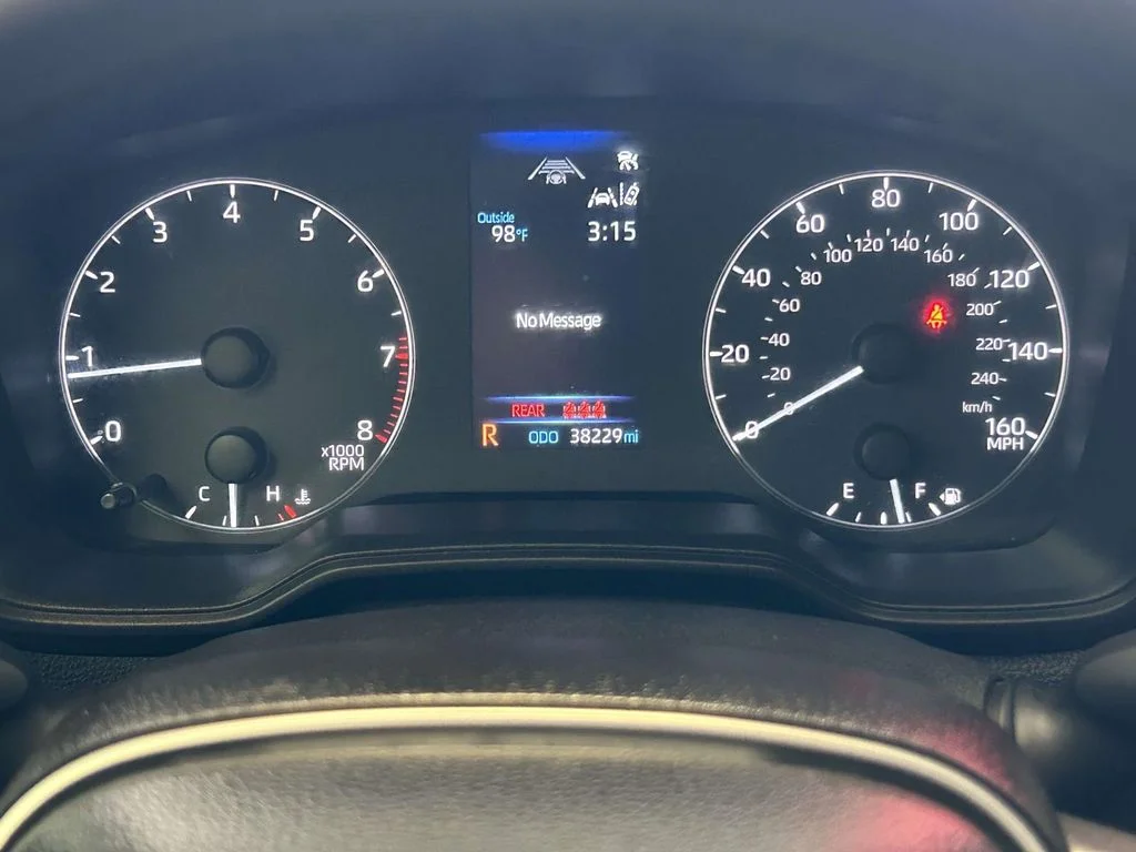 Used 2025 Silver Toyota LE image 28