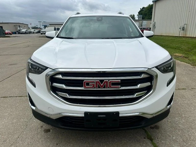 Used 2021 White GMC SLT image 9