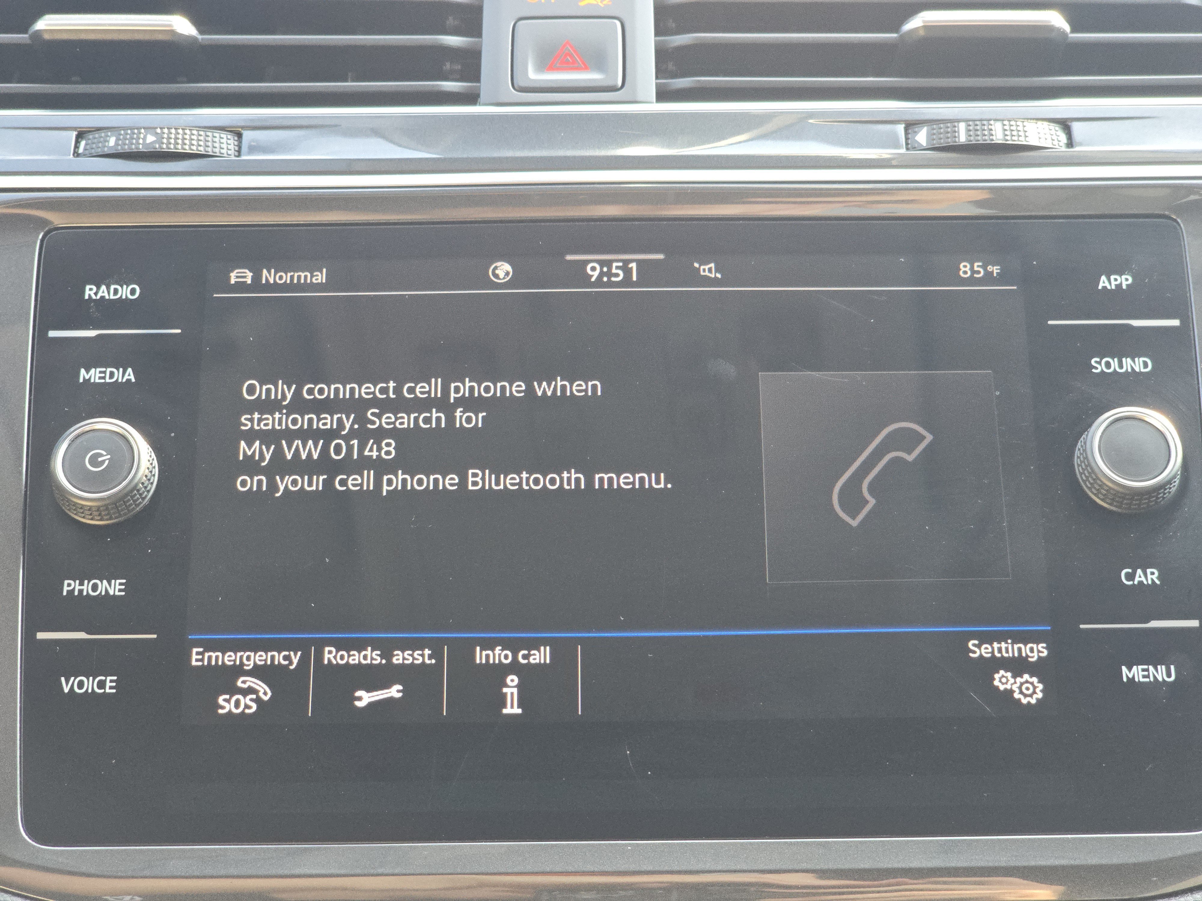 Certified Used 2023 Platinum Gray Metallic Volkswagen SE image 11