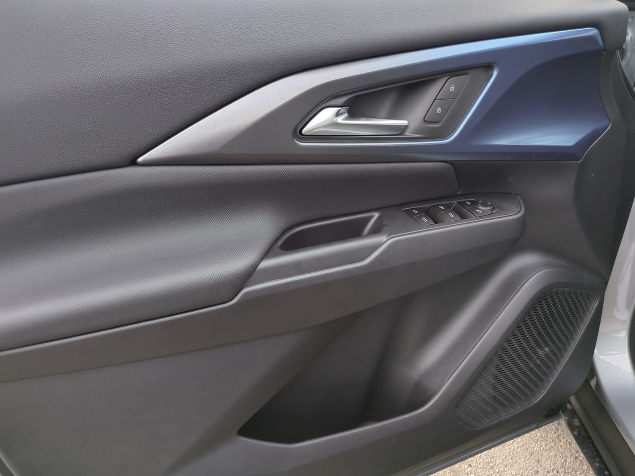 2026 Chevrolet Equinox EV 2LT - Photo 21