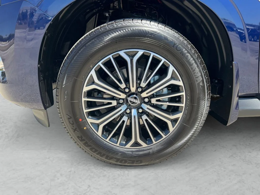 2026 Nissan Armada Platinum - Photo 23
