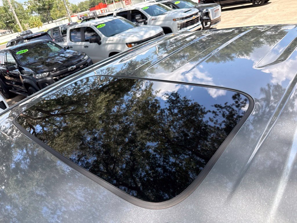 Used 2021 SATIN STEEL METALLIC GMC AT4 image 15