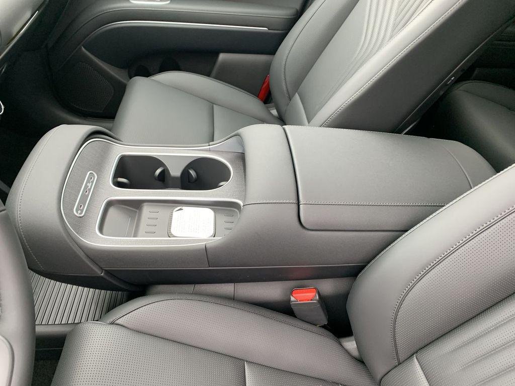 New 2026 White Hyundai SEL Premium 7P image 22