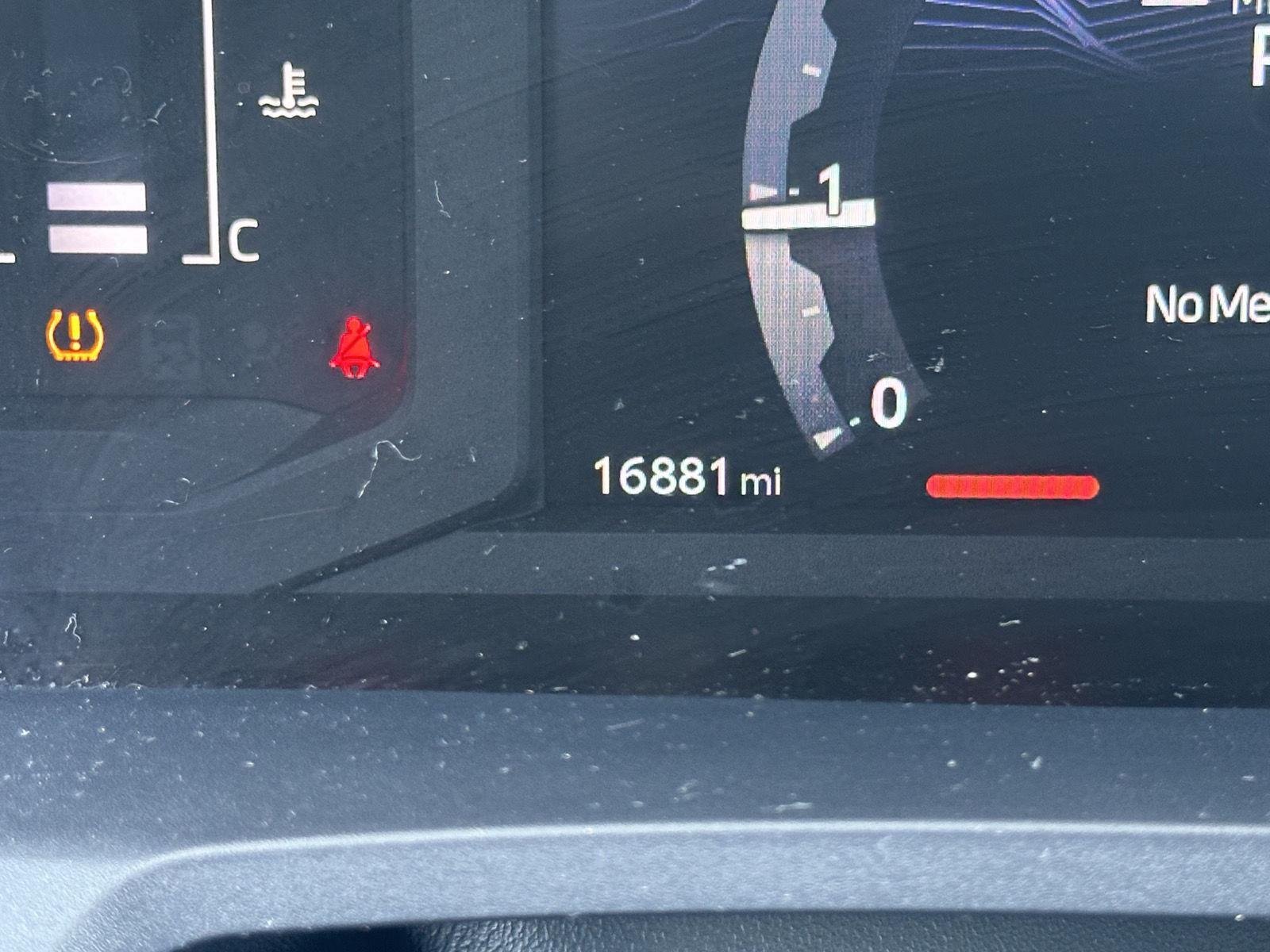 Used 2025 Ice Cap Toyota SR5 image 14